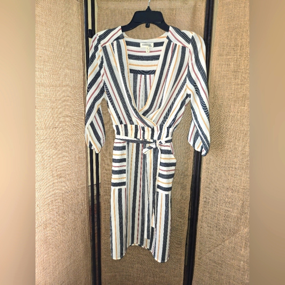 NWOT Women's Monteau Striped Wrap Dress with Belt And Pockets Size Medium
